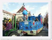 2006-03-05_15-02-07_Carnaval_34,0mm_F5,6_1_500_eme_DiMAGE A2 * 2560 x 1920 * (2.23MB)